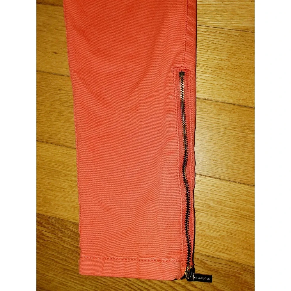 Michael‎ Kors Women's Melon Color Pants With Zipper Accents Size 2